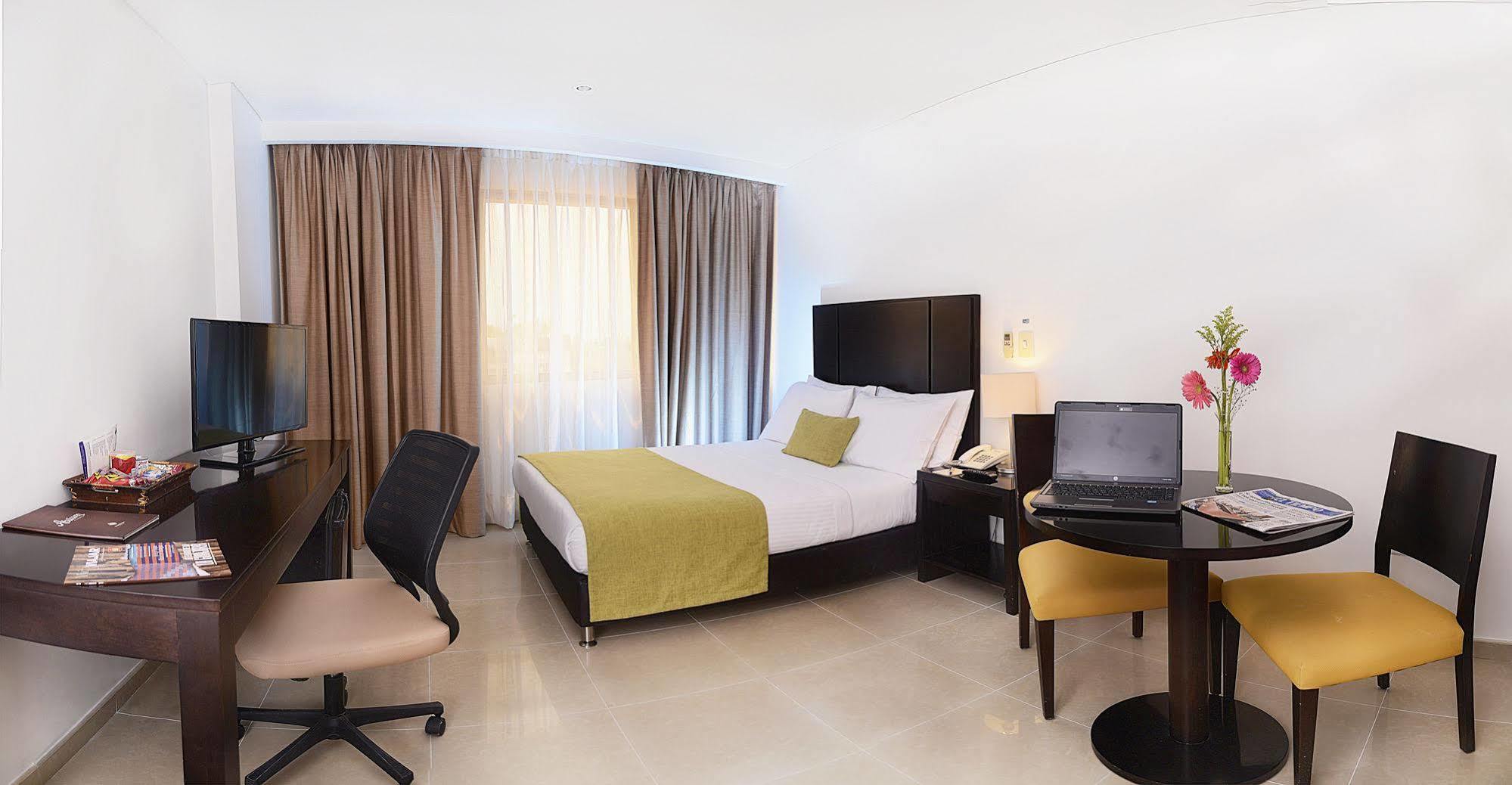 Hotel Millenium Barrancabermeja Exteriör bild